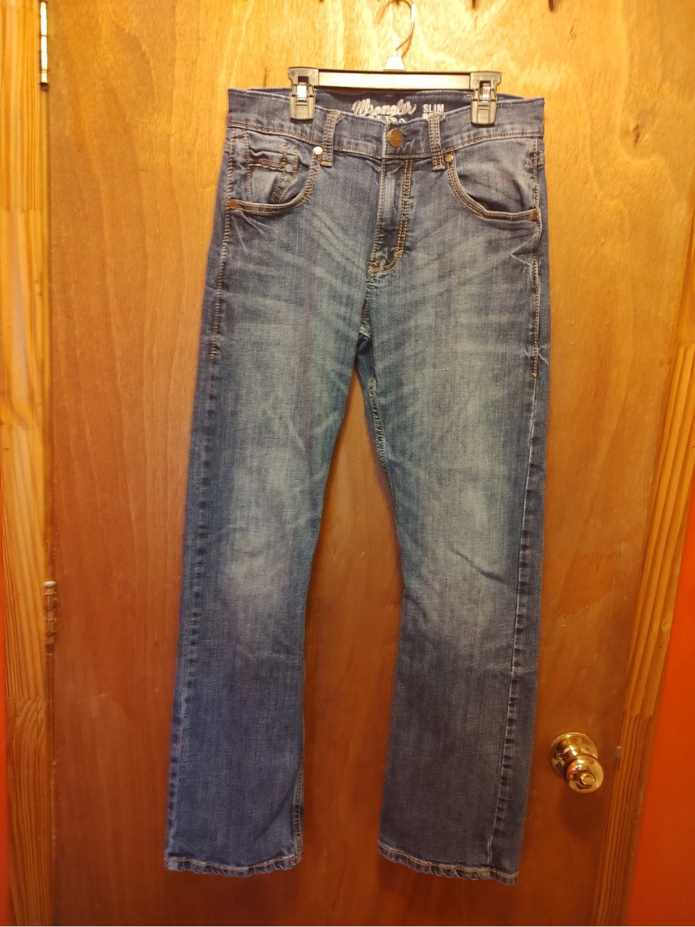 Wrangler Slim Straight Men’s Jeans - Medium Blue Wash. 29X30